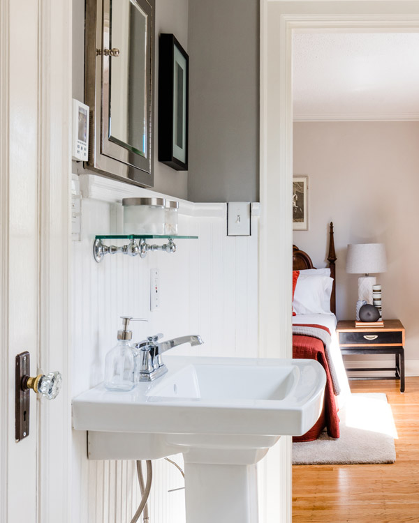 Heritage Madrona View Bungalow Master Bathroom