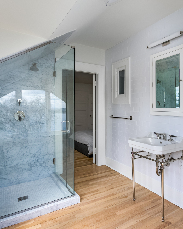 Madrona Colonial Ensuite